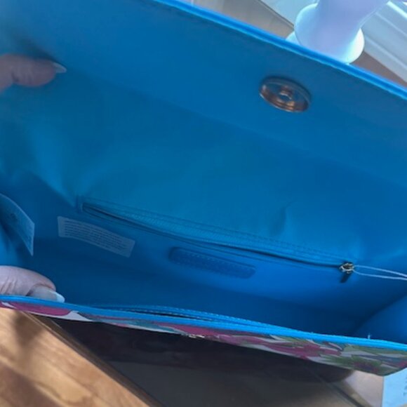 NWT- TRINA TURK FLORAL CLUTCH BAG - Picture 6 of 13